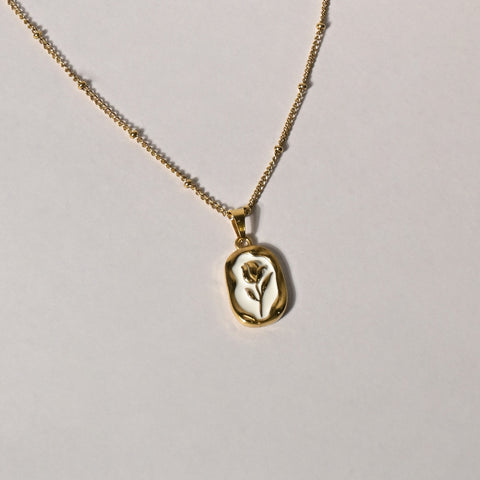 Floral Radiance Gold Necklace