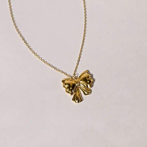 Glamorous Bow with Heart Necklace