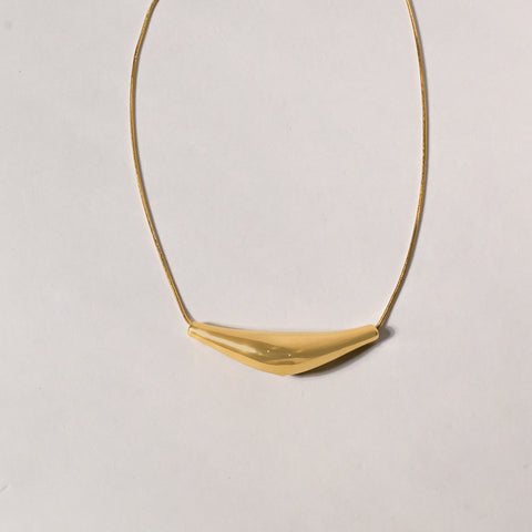 Serpentine Arc Gold Bar Necklace