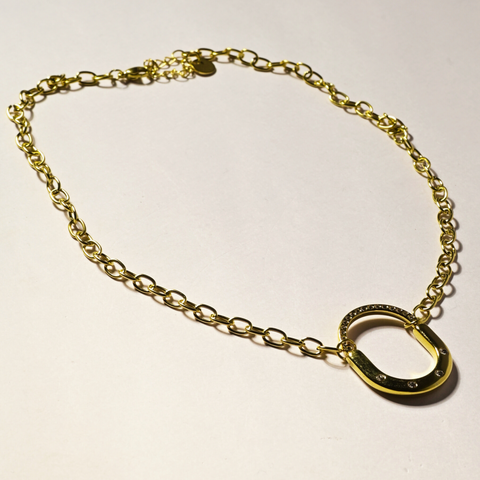 Aureate Elegance Pendant Necklace