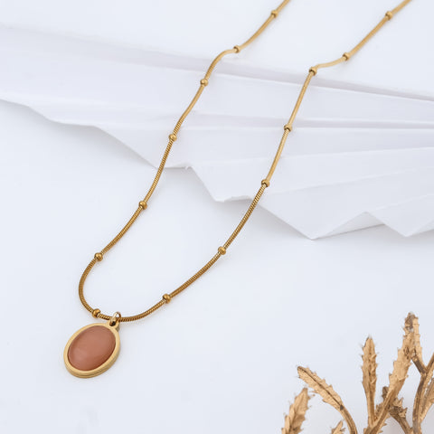 Gilded Stone Delight Charm Neckless