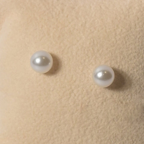 Pearl Enchantment Heart Earrings